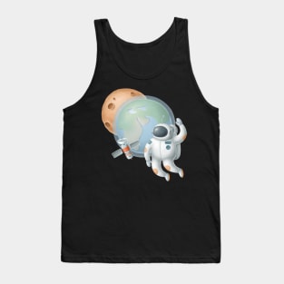 Astronaut and planet earth Tank Top
